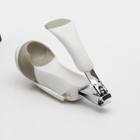 BABY-INNOVATION-ALICATE-CON-LUPA